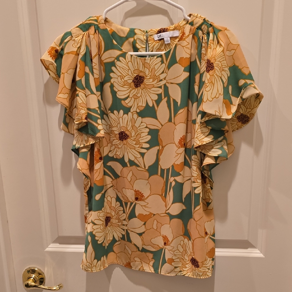 DR2 Vibrant Floral Top with Ruffle Detail
